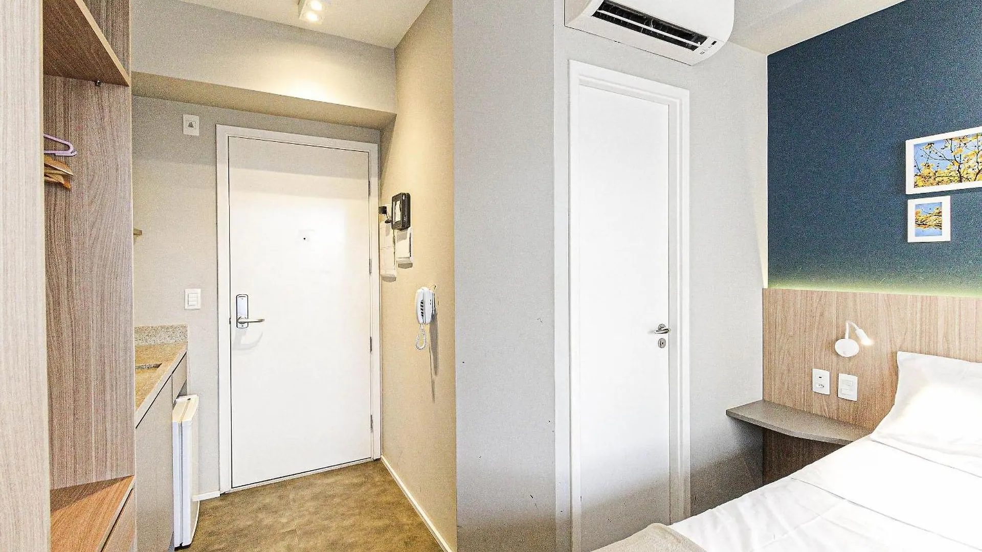 Lz813 - Apto Na Luz | Moderno Com Piscina São Paulo Apartament