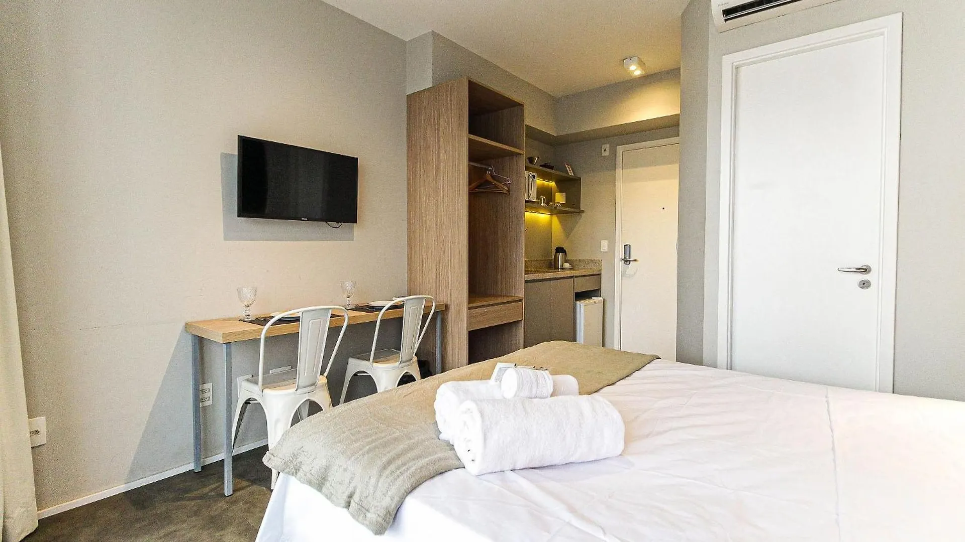 Apartament Lz813 - Apto Na Luz | Moderno Com Piscina São Paulo Brazylia